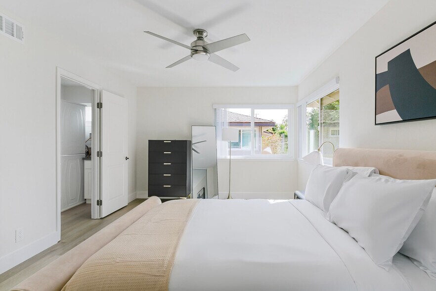 Building Photo - 848 Jordan Ave