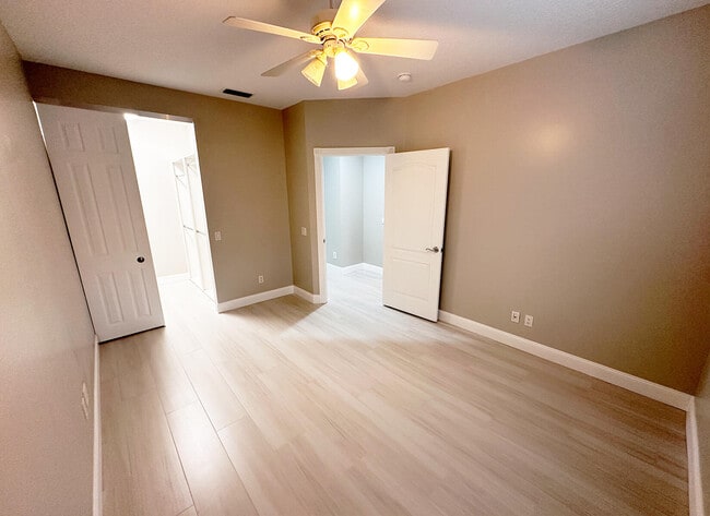Building Photo - 134 Santa Barbara Way
