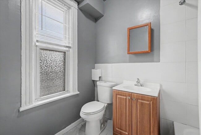 Building Photo - 250 S 5th Ave