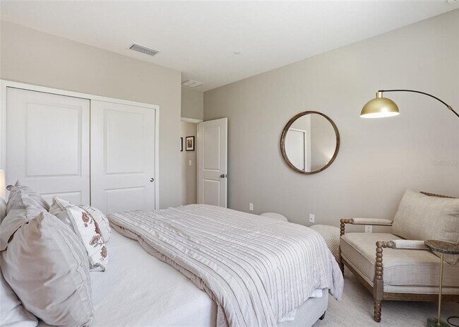 Building Photo - 12720 Sorrento Wy