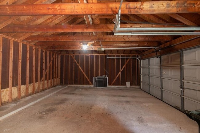 Building Photo - 4910 Canterbury Ln