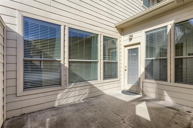 Building Photo - 8616 Pauline St