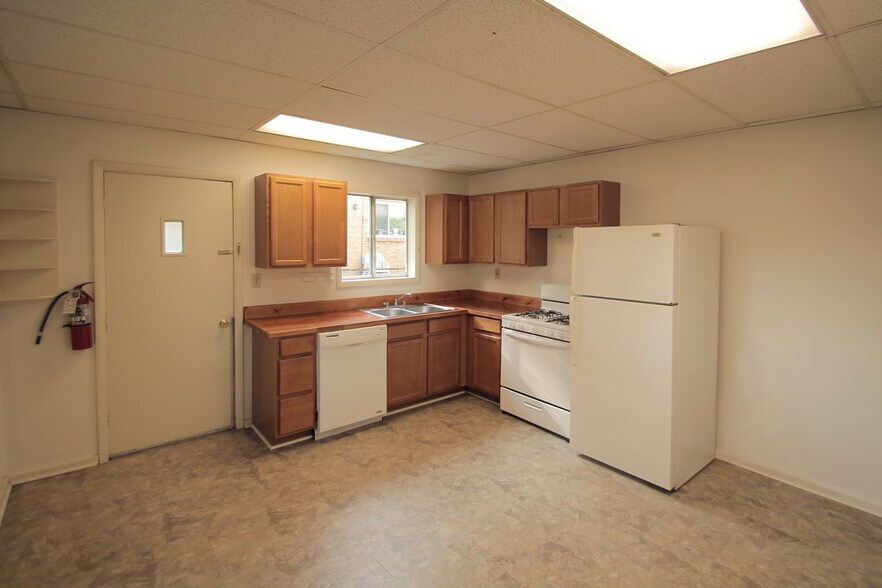 Building Photo - 720 West St