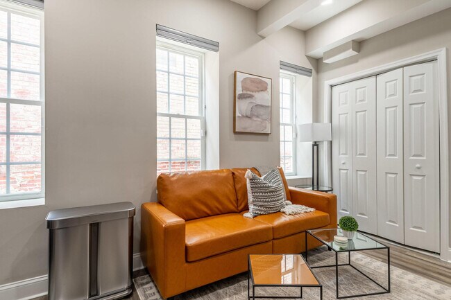 Building Photo - 701 E Street Southeast-SI ID1011205P