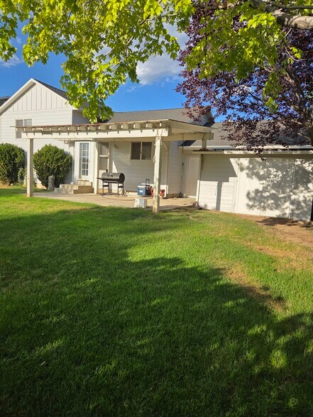 Building Photo - 1231 N 1050 W