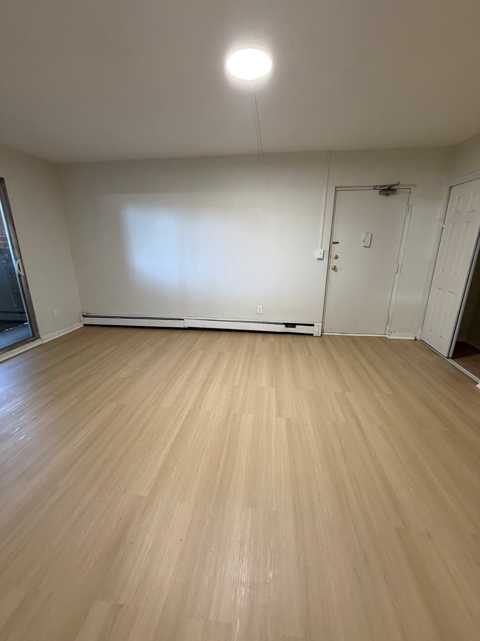 Building Photo - 473 Park Ave