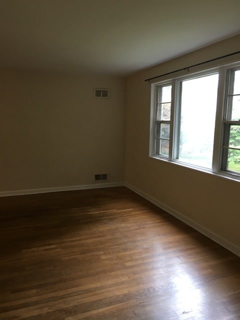 Building Photo - 5319 Pooks Hill Rd