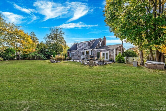 Building Photo - 50 Mole Pl