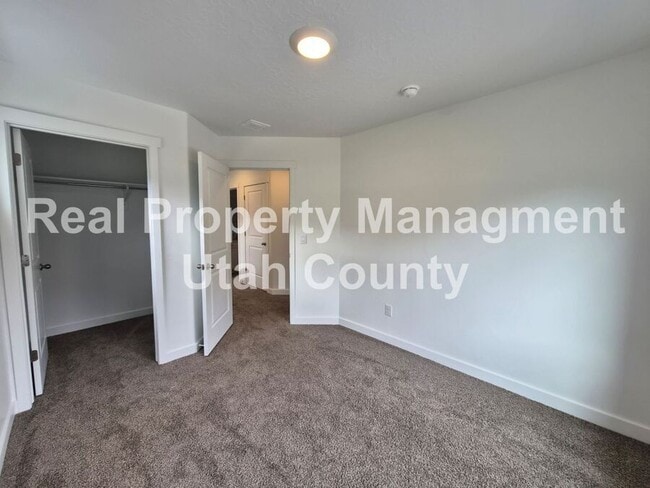 Building Photo - 1322 S 3540 E