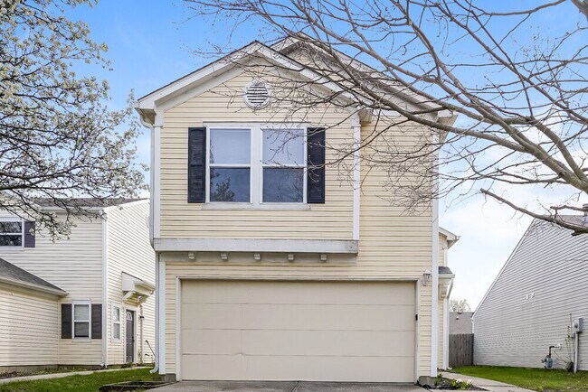 Building Photo - 4487 Connaught Dr E