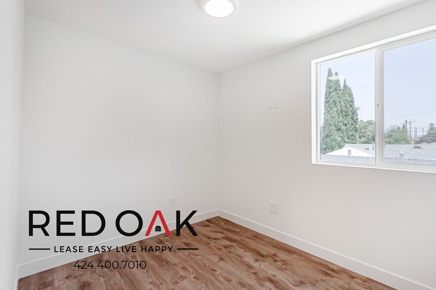 Building Photo - 825 Date St