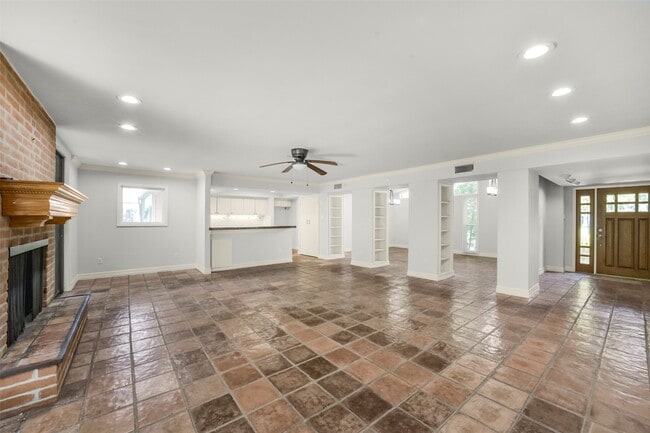Building Photo - 4707 Nenana Dr