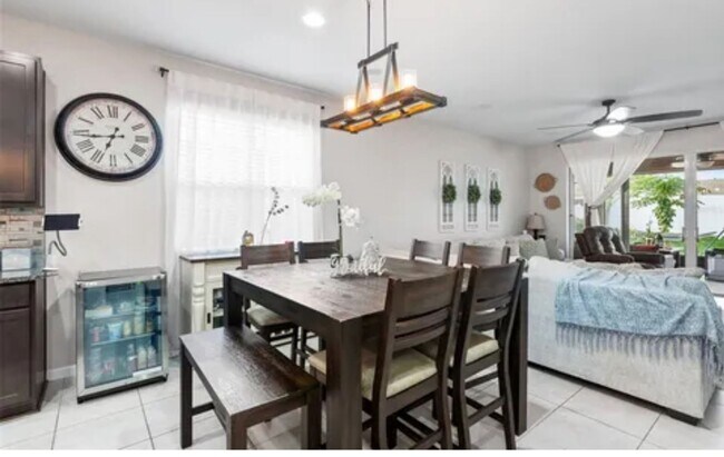 Building Photo - Four bedroom Two bath - Winter Haven