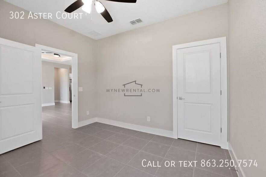 Building Photo - 302 W Aster Ct
