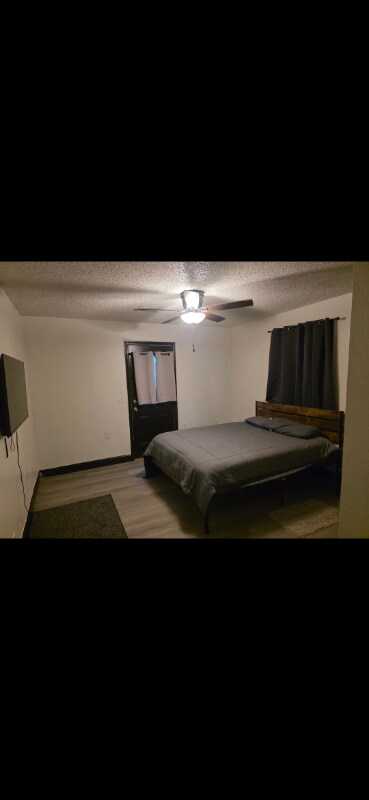 Building Photo - 613 W Sequoyah Ave