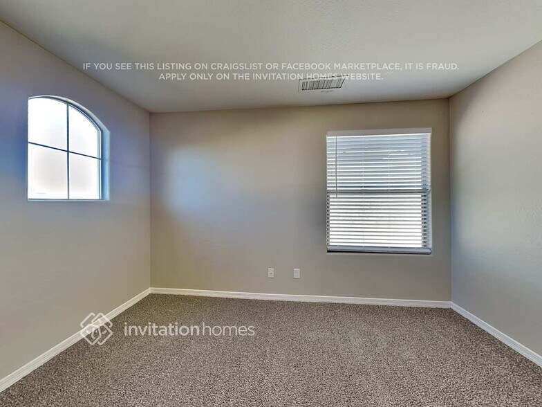 Building Photo - 18619 W Sanna St