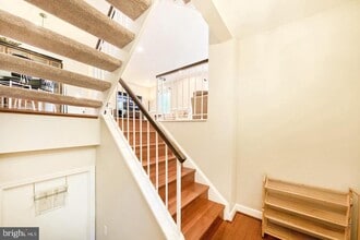 Building Photo - 4235 Sleepy Lake Dr