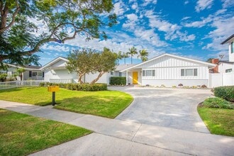 Building Photo - Dover Shores