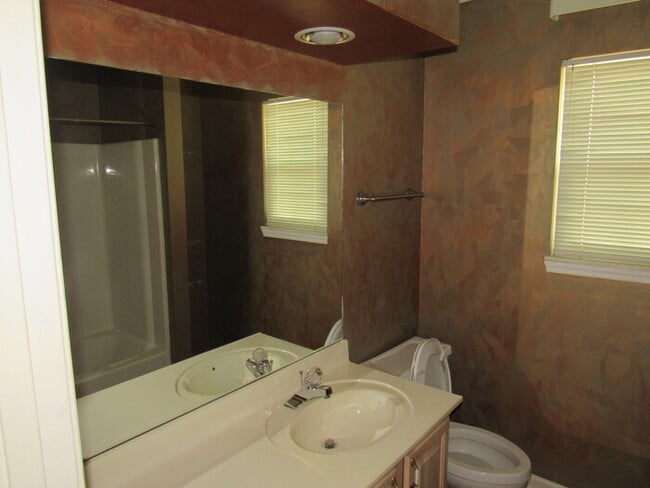 Building Photo - Private West Knoxville Retreat | 3BR Home Near Turkey Creek & Pellissippi