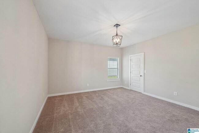 Building Photo - 129 Kings Wy