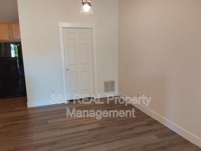 Building Photo - 5151 W 29th St