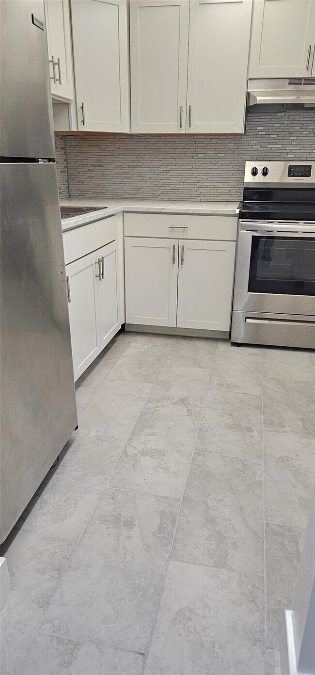 Building Photo - 3321 NW 47th Terrace