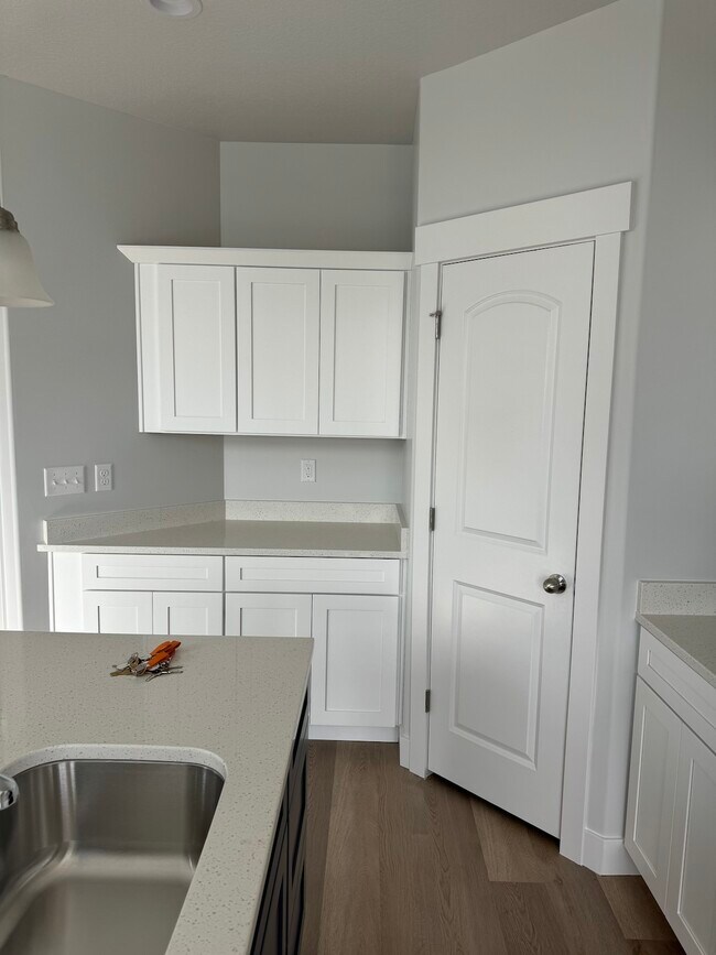 Building Photo - 3783 Big Horn Dr