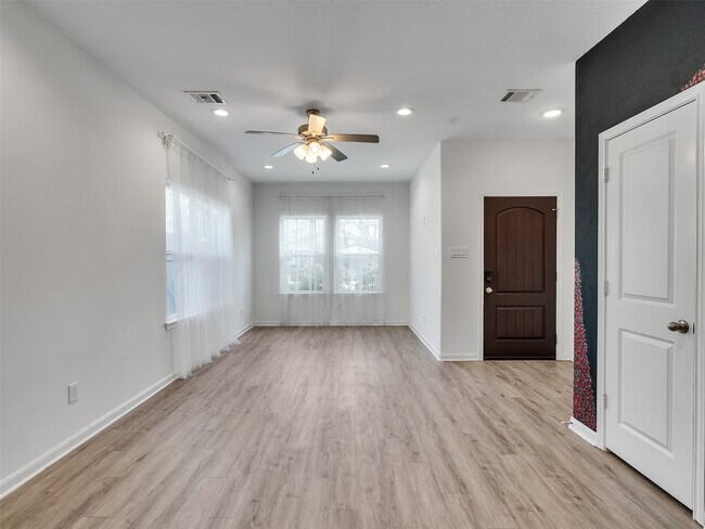 Building Photo - 3536 Rebecca St