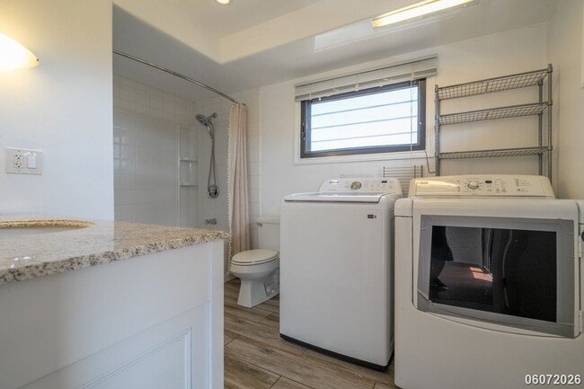 Building Photo - $3650.00 | 2bd/2.5ba Single Family Home in Halawa Heights
