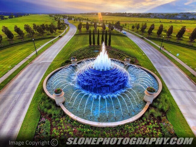 Building Photo - 3710 Turnpike Dr