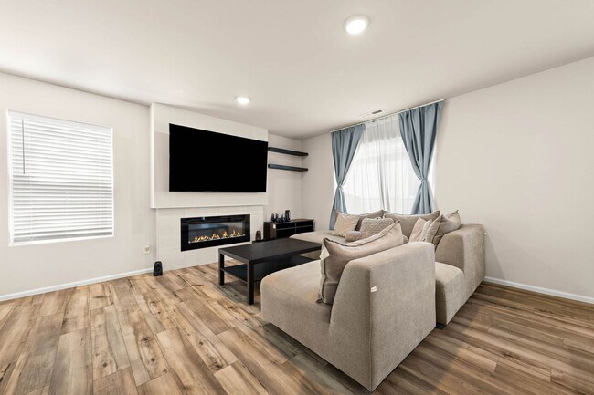 Building Photo - 15204 Prescott Lp SE