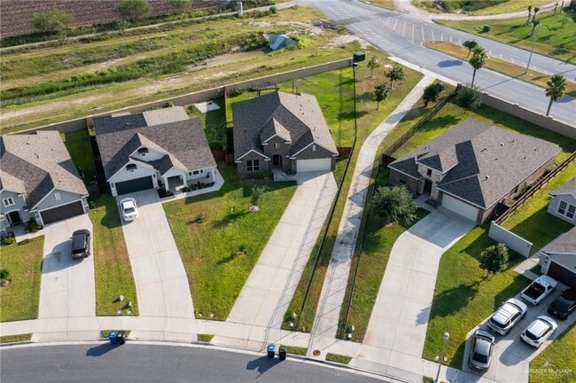 Building Photo - 21 Escondido Pass