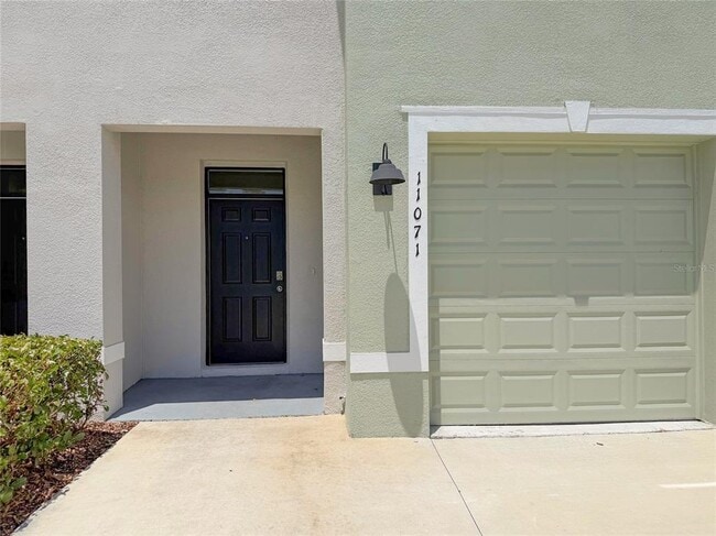 Building Photo - 11071 Crescent Deer Dr
