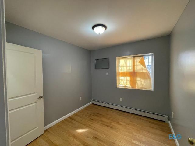 Building Photo - 3 bedroom in Brooklyn NY 11203