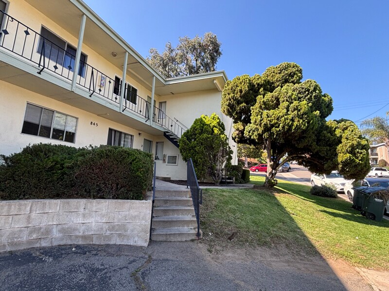 Building Photo - 845 Normark Terrace