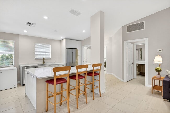 Building Photo - 7114 Marconi Ct