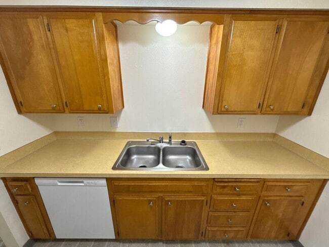 Building Photo - 678 Taybin Rd NW