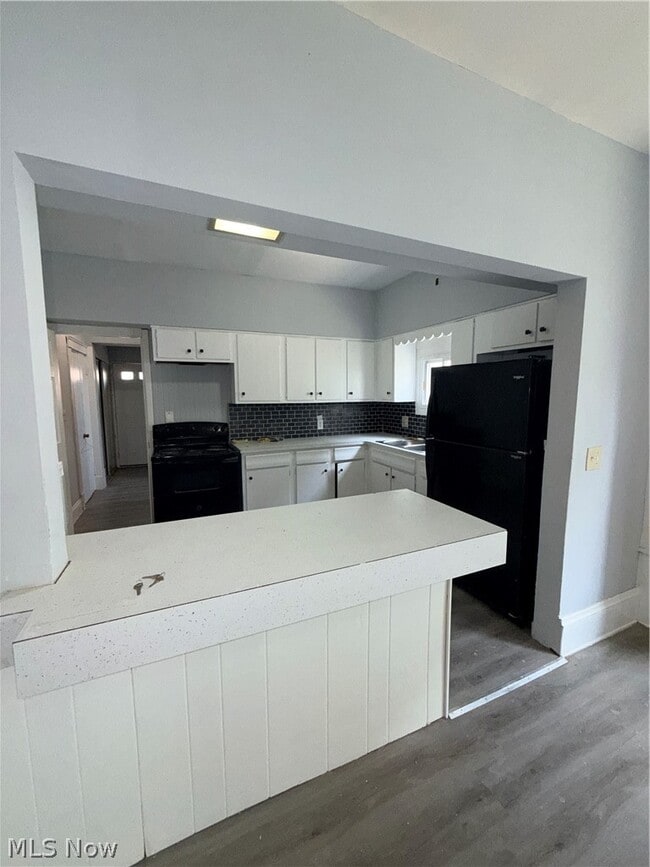 Building Photo - 11721 Hamlen Ave