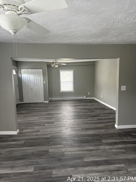 Building Photo - 463 Carvel Beach Rd