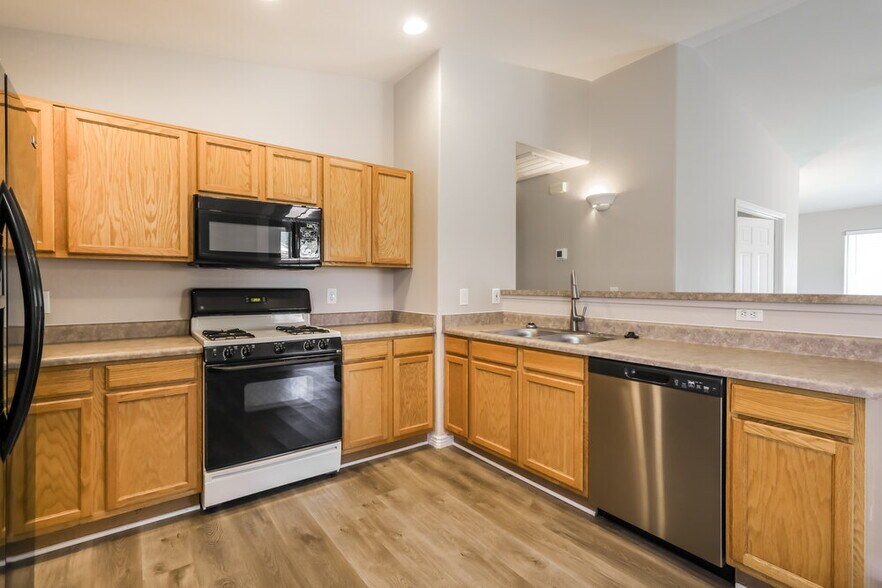 Building Photo - 7625 S Athel Tree Dr