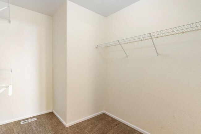Building Photo - 8402 Snowdrop Ct