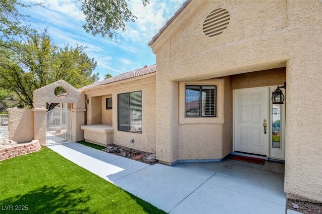 Building Photo - 5257 Crooked Valley Dr