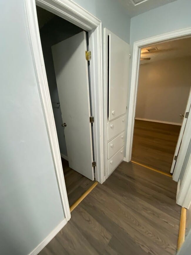 Building Photo - 2 Bed 1 Bath House Pryor