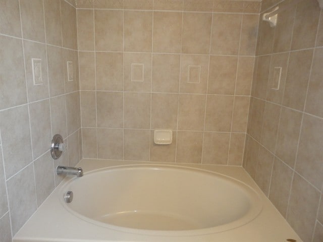 Building Photo - 3306 Hoylake Ct