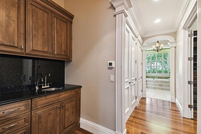 Building Photo - 704 Berrocales De Avila