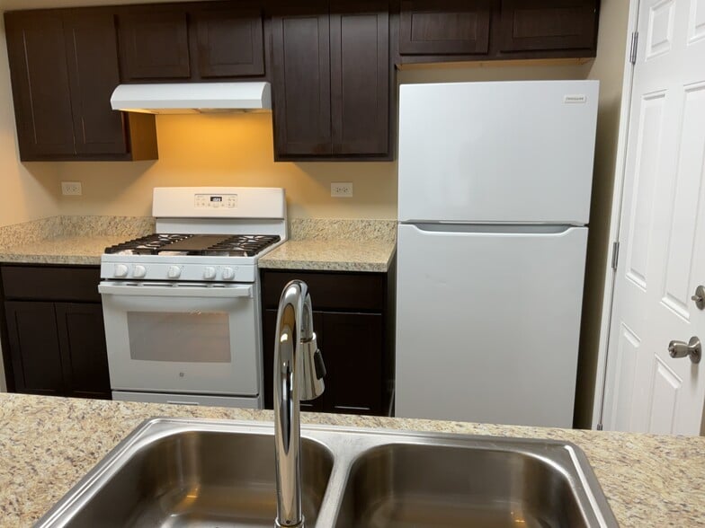 Building Photo - 473 John Hancock Ct