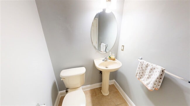 Building Photo - 22 Mallard Pl