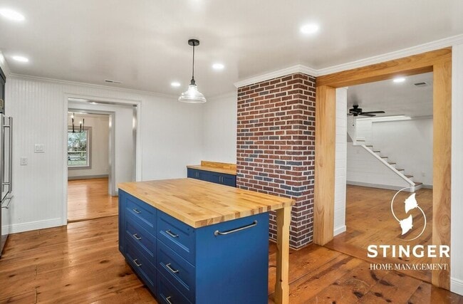 Building Photo - 38 Sundown Bend