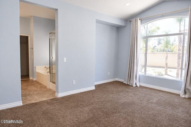 Building Photo - 885 Aloe Ln