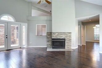 Building Photo - 3852 Beaumont Ln